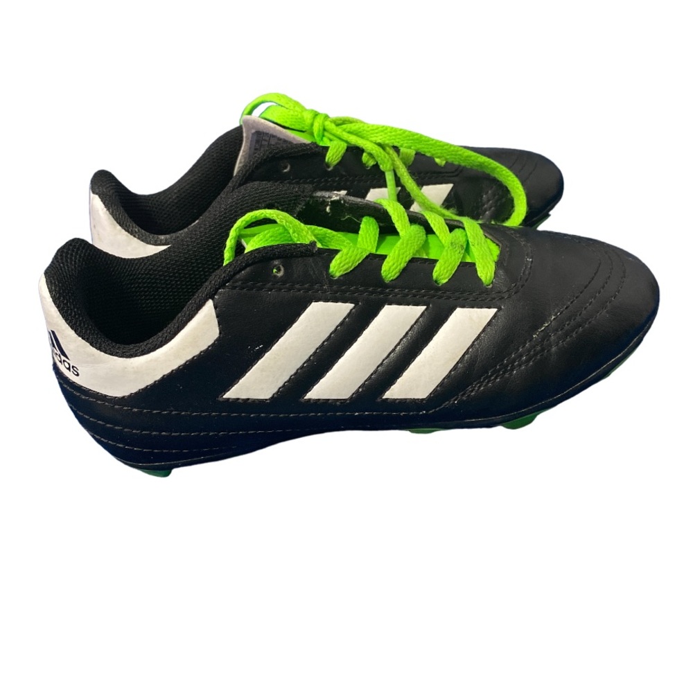 Adidas youth size 1 soccer cleats in fair condition worn only a few times